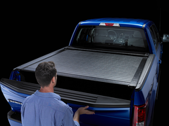 Pace Edwards Switchblade Tonneau Cover Kit 19-24 Silverado/Sierra 1500 HD 6 Foot 6 Inch Short Bed
